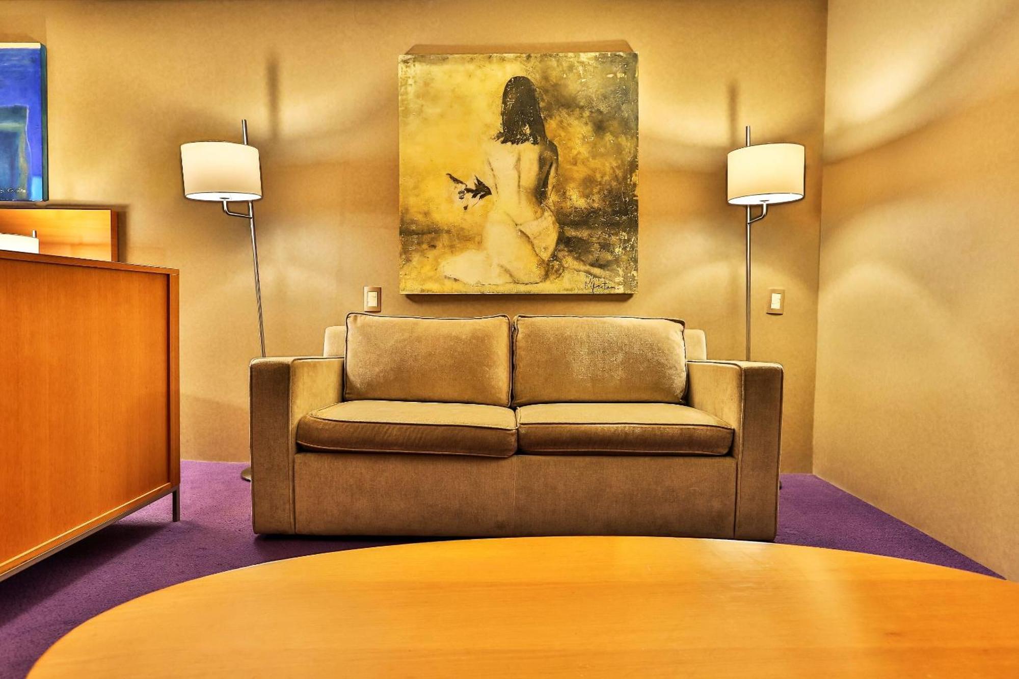 Camino Real Santa Fe Hotel Мексико Сити Екстериор снимка A painting by the artist